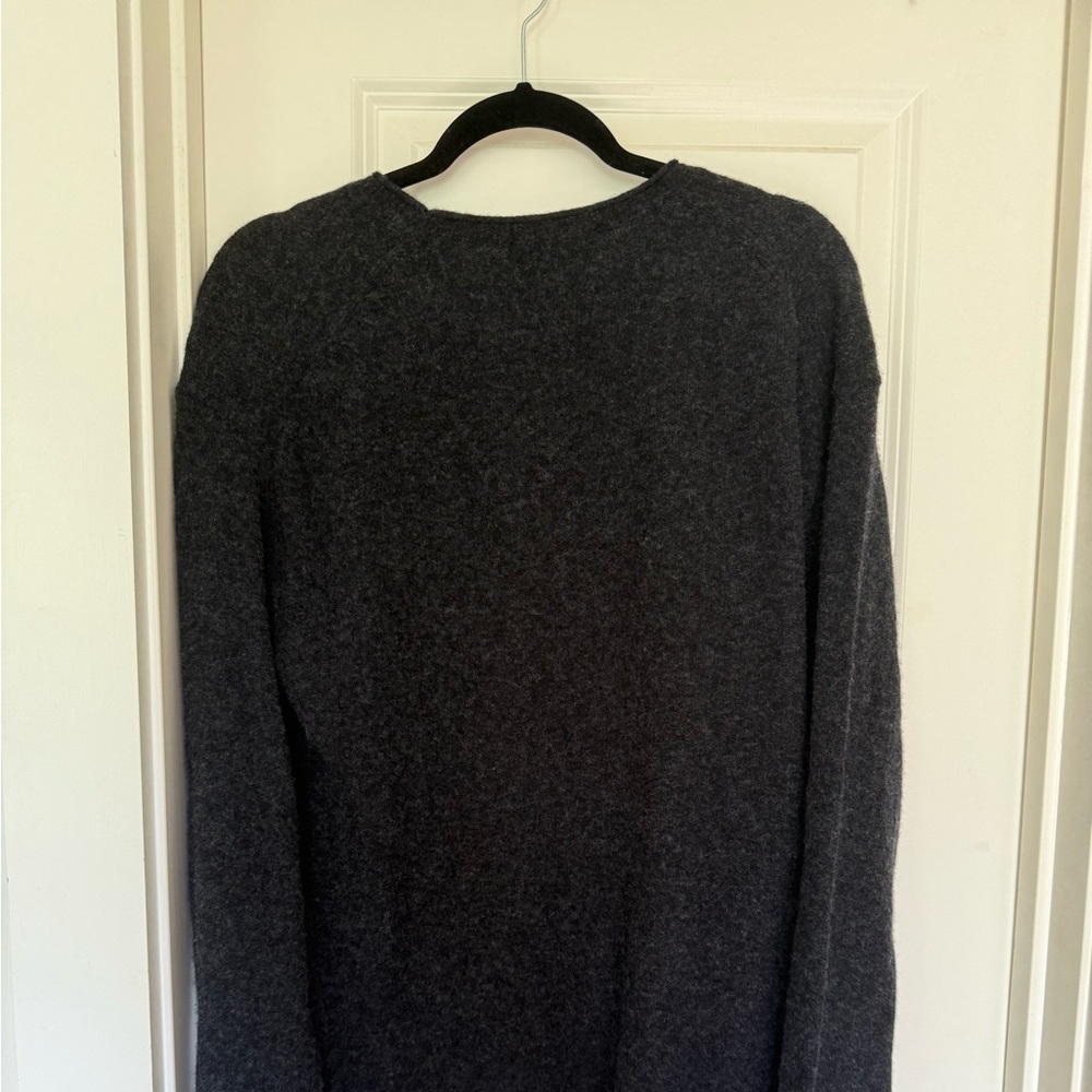 Everlane Women's Dark Gray Crewneck Sweater